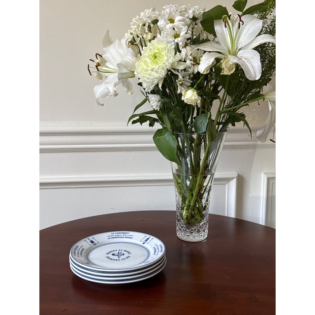 Blue and white is always timeless and this set of discontinued appetizer plates is perfect for entertaining. They can be...