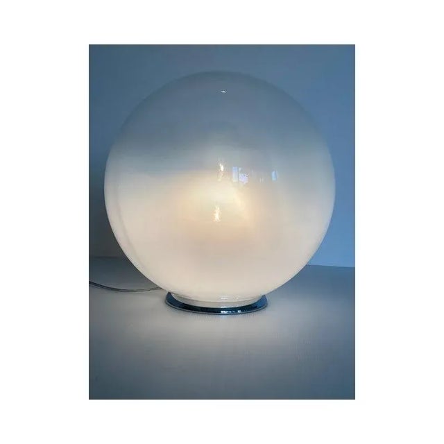 Early 21st Century Scenographic Murano Vanished-White Murano Glass Table Lamp by Simoeng For Sale - Image 5 of 9