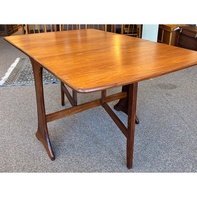 Classic Space-Saving Mid Century Modern Teak Drop Leaf Dining Table c.1960 For Sale - Image 9 of 11