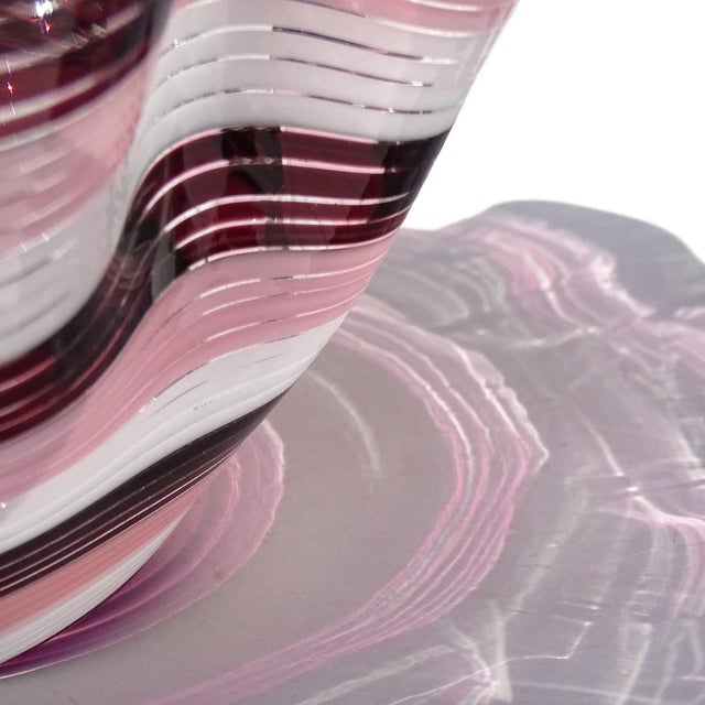 Pink Vintage Murano Dark Purple Pink White Swirling Ribbons Italian Art Glass Decorative Fazzoletto Flower Vase For Sale - Image 8 of 8