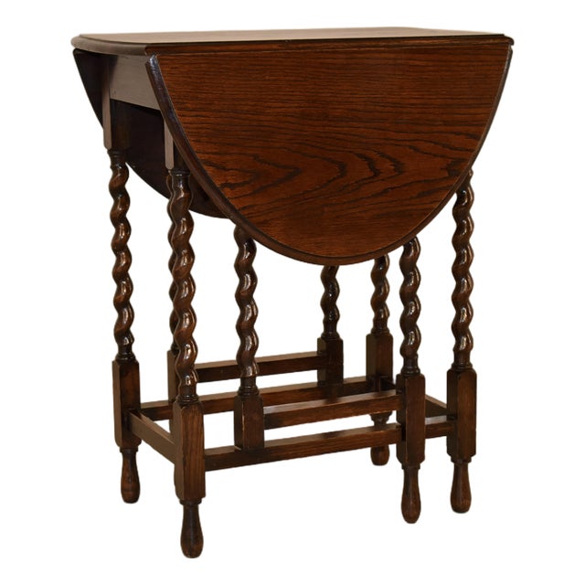 Edwardian Oak Gate-Leg Side Table From England, Circa 1900 For Sale