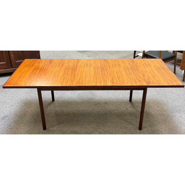 Mid Century Modern Extending Teak Dining Table c.1960 For Sale - Image 11 of 16
