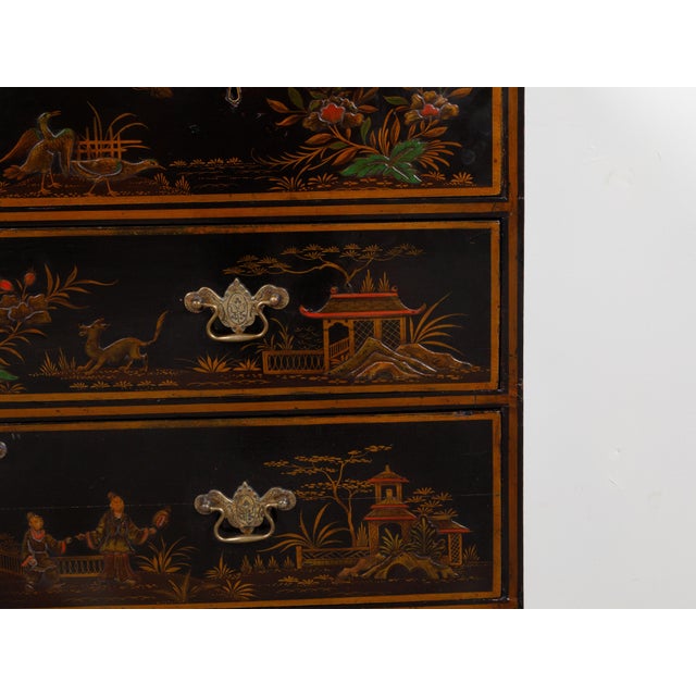 Wood English 19th Century Chinoiserie Lacquered Commode with Five Drawers For Sale - Image 7 of 12