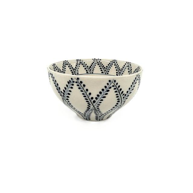 Set of 4 Bat Trang Vietnamese Ceramic Multipurpose Bowls With Blue Hand Painted Leaf Vine Motif For Sale In New York - Image 6 of 11