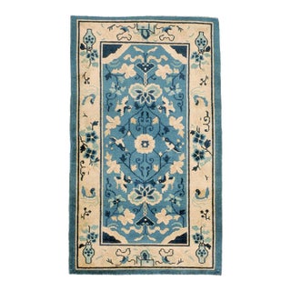 Galerie Shabab Collection Mid-20th Century Handmade Chinese Peking Throw Rug in Cream and Light Blue For Sale