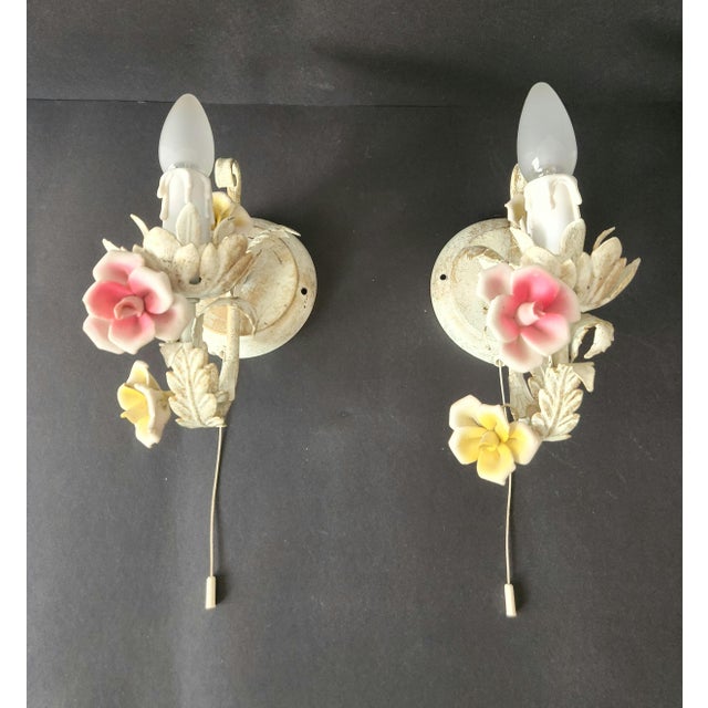 Vintage Handmade Hand-Forged Toleware Ceiling Lamp and Wall Lamps with Porcelain Flowers and Roses, 1950s, Set of 4 For Sale - Image 4 of 18