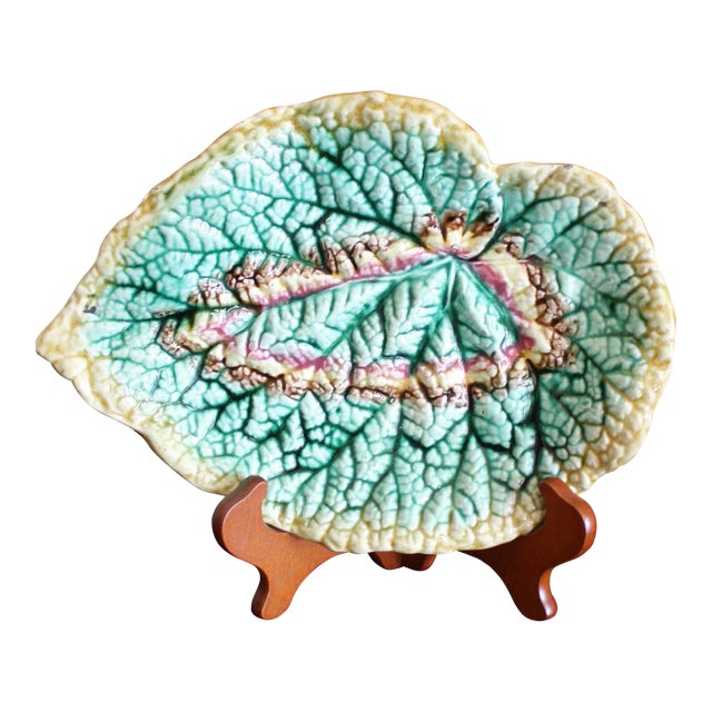 Begonia Majolica English Leaf Plate With Stand For Sale