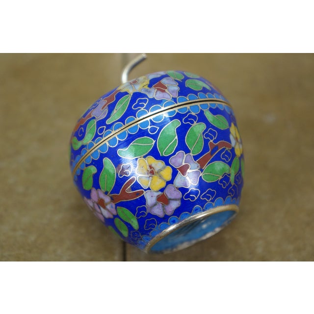 Mid 20th Century Set of 3 Chinese Cloisonne Enamel Keepsake Trinket Storage Boxes & Apple Candle For Sale - Image 6 of 14