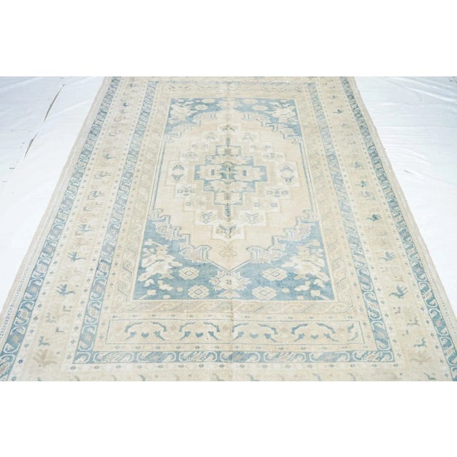 1930s Vintage Turkish Rug 5'0'' x 9'3'' For Sale - Image 9 of 11