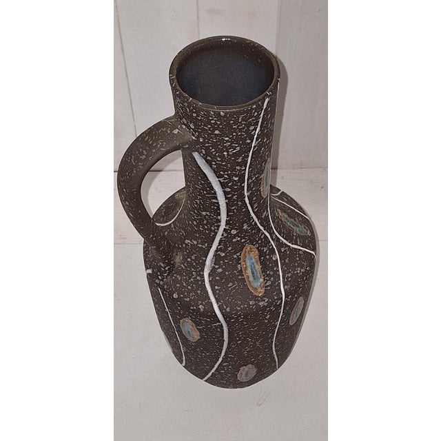 Mid-Century Modern Mid-Century German Handled Vase in the Elbe Decor by Elsterwerdaer Steingutfabrik, 1950s For Sale - Image 3 of 5