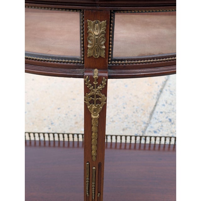 Authentic Late 19th-Century French Demilune Curio Cabinet in Mahogany With Ormolu Mounts, C. 1890 For Sale - Image 12 of 17