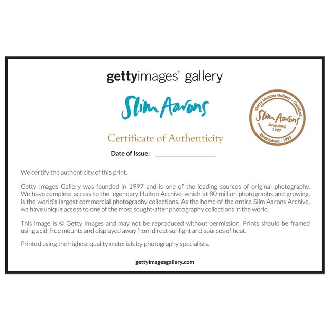 Contemporary Slim Aarons 'Relaxing at Lake Tahoe' Photographic Print by Getty 30x30 For Sale - Image 3 of 3