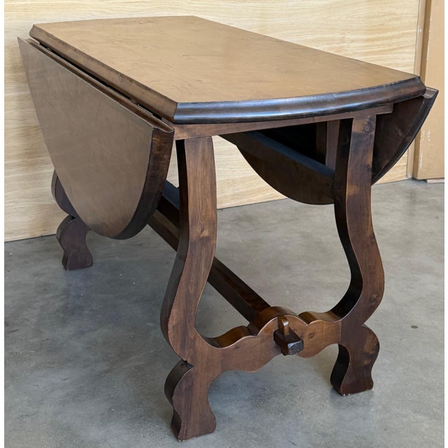 Spanish 20th Century Walnut Drop-Leaf Table with round Top and Lyre Legs For Sale - Image 13 of 18
