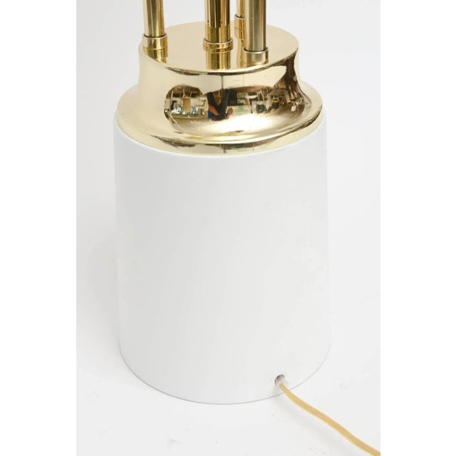 White Mid Century Modern Parzinger Style Brass & White Lacquered Metal Tall Table Lamp, Restored For Sale - Image 8 of 11