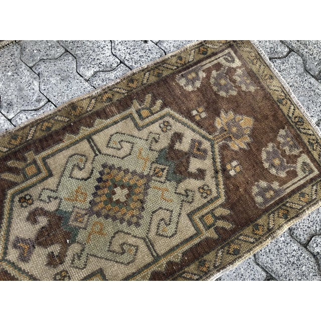 Turkish 1960s Vintage Turkish Wool Rug For Sale - Image 3 of 6