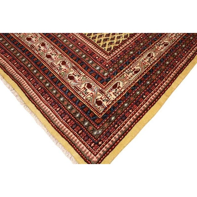 Middle Eastern Hand-Knotted Sarough Rug For Sale - Image 5 of 11