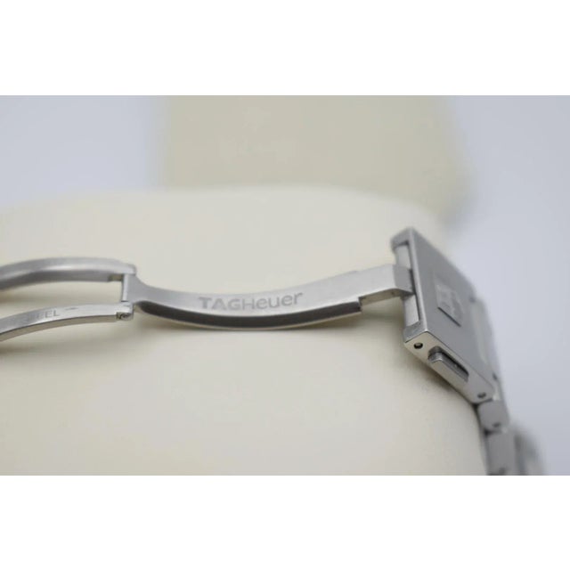 Metal Late 20th Century Tag Heuer Carrera 1887 Chronograph in 100m Watch For Sale - Image 7 of 17