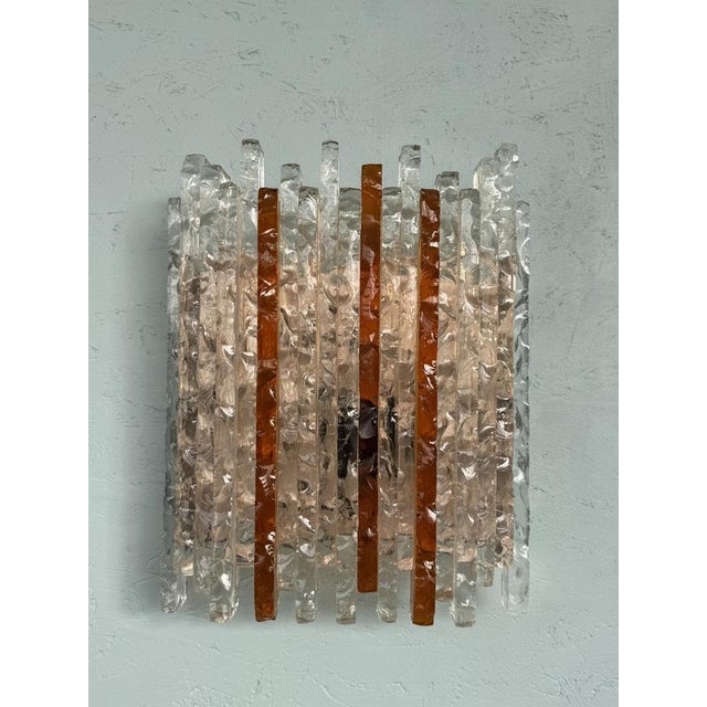 Founded by Albano Poli, Poliarte has been synonymous with sculptural lighting since the 1950s. The Italian brand combines...