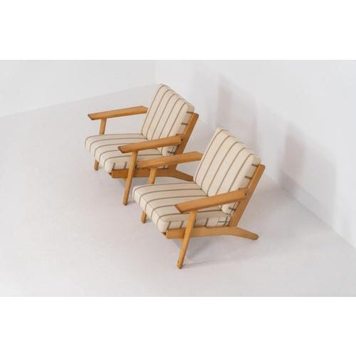 Early GE-290 Lounge Chairs by Hans J. Wegner, Set of 2 For Sale - Image 3 of 12