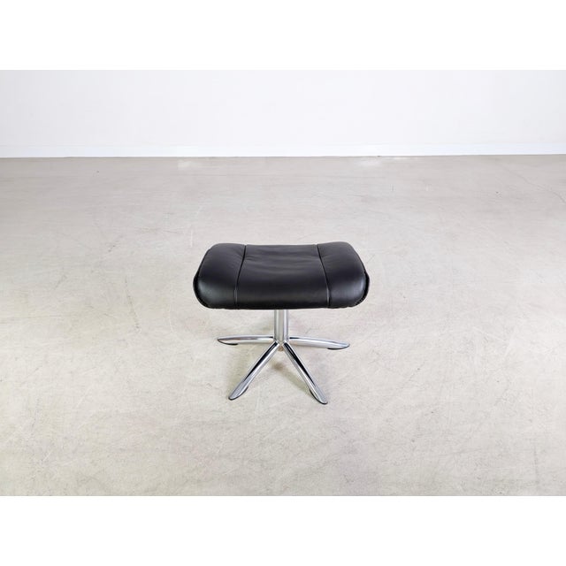 Vintage Ottoman in Leather, 1990s For Sale - Image 6 of 9