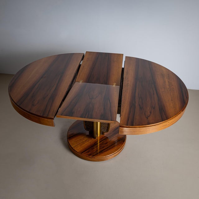 Modern Late-20th Century Extendable Table in the style of Luciano Frigerio, Italy For Sale - Image 3 of 9