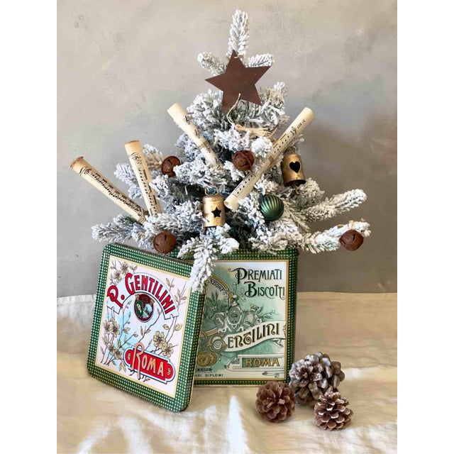 Vintage Gentilini Roma Tin with Christmas Decoration, 1990s For Sale - Image 10 of 13