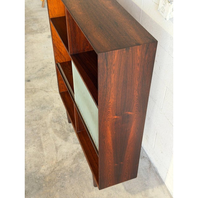Rosewood Bookcase Ith Ribbed Sliding Glass Doors Mid-Century Modern Denmark 1960s For Sale In Los Angeles - Image 6 of 10
