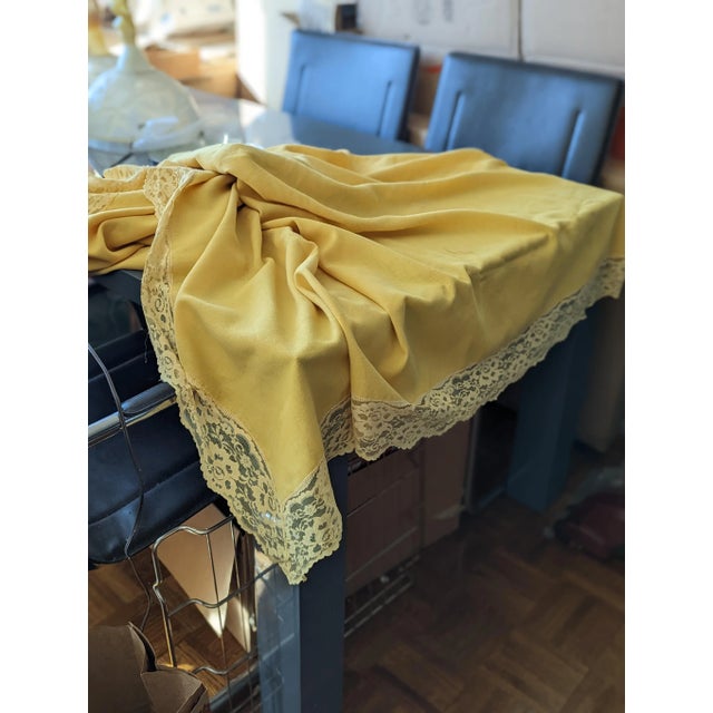 CORRECTION TO SHIPPING TIME, THIS IS SELLER SHIPPING, ARRIVAL TIME IS 4-10 DAYS FROM PURCHASE DATE. Vintage, mustard lace...