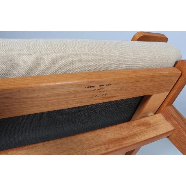 Wood Lounge Chair by Hans J. Wegner for Getama, 1960s For Sale - Image 7 of 9