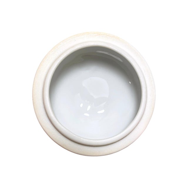 White Mid 20th Century Richard Ginori Porcelain Pot De Creme & Tray Set Italian Dessert Cups Gold - Set of 7 For Sale - Image 8 of 14
