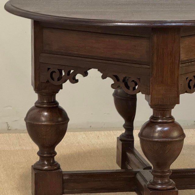 19th Century English Oak Gateleg Drop Leaf Occasional Table For Sale In Dallas - Image 6 of 18