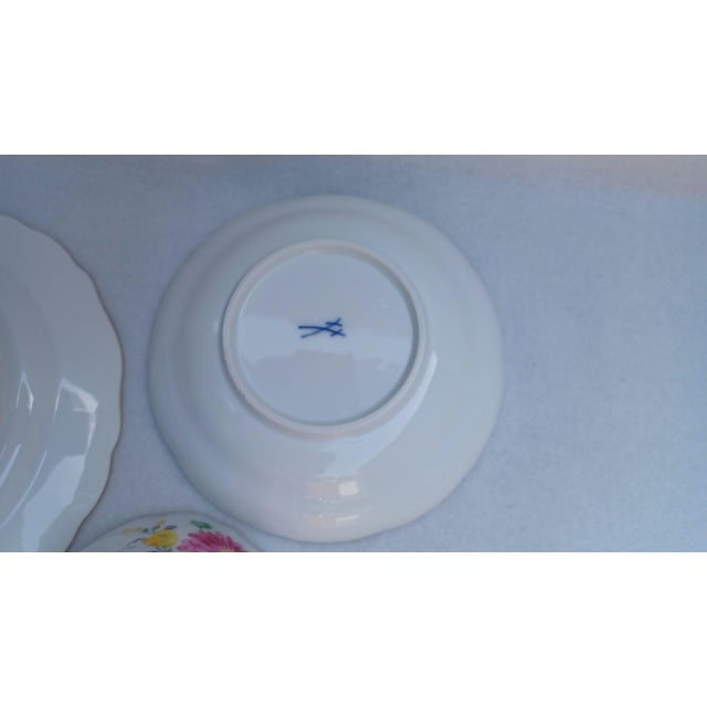 Vintage Porcelain Coffee and Tea Trio Set with Hand-Painted Aster Motif from Meissen, 1970, Set of 3 For Sale - Image 12 of 15