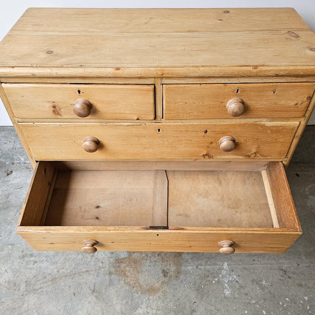 Antique English Pine Dresser on Tulip Feet, Chest of Drawers - Circa 1880 For Sale - Image 9 of 11