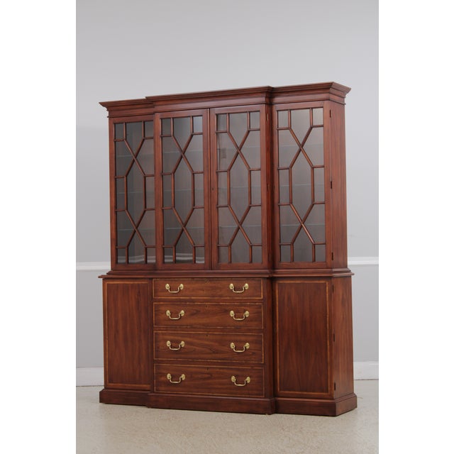 Age: Approx: 20 Years Old Details: Model 2365CL Dovetailled Drawer Construction High Quality Construction Individual Pane...
