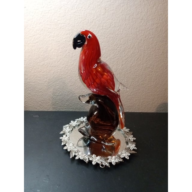 American 1980s Dynasty Gallery Toucan on Pedestal Art Glass Sculpture For Sale - Image 3 of 8