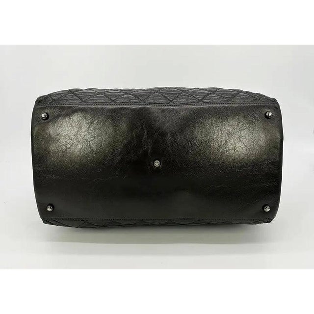 Textile Chanel Grey Metallic Leather Chain Me Shoulder Bag Tote For Sale - Image 7 of 11