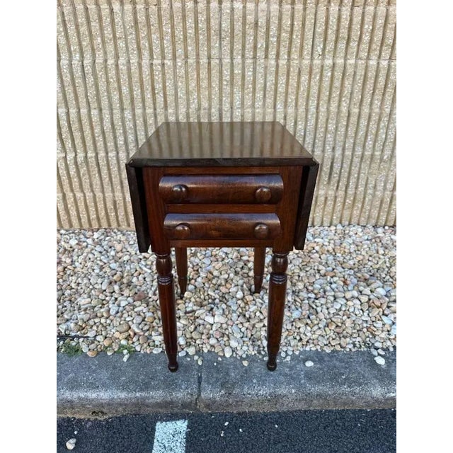 Antique Federal Style Flame Mahogany Drop Leaf Side Table For Sale - Image 4 of 14