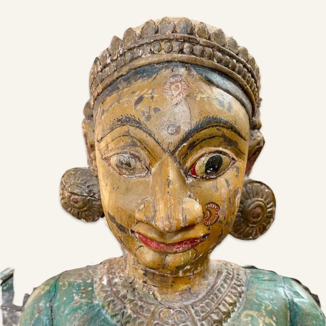 Asian Antique Pair of 16th Century Female Thai Temple Guardians For Sale - Image 3 of 10