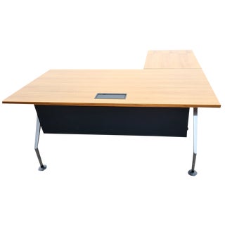 Model Nomos Desk with Modern Wood Top by Norman Foster for Vitra For Sale
