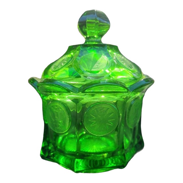 Vintage Fostoria Coin Glass Lidded Candy Dish in Emerald Green, C. 1960s For Sale