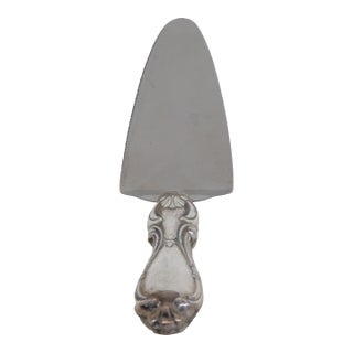 Mid 20th Century Pie Cake Server Stainless Steel Blade With Sterling Sea Shell Motif Handle For Sale