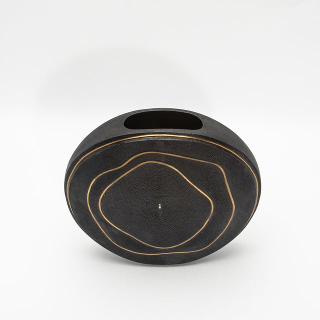 Modern Vase in Shagreen With Brass Details by R&y Augousti For Sale In Los Angeles - Image 6 of 7