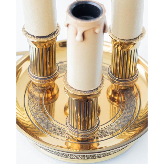 French Empire Brass Three-Light Bouillotte Lamp with Gilt Laurel Tôle Shade For Sale - Image 4 of 18
