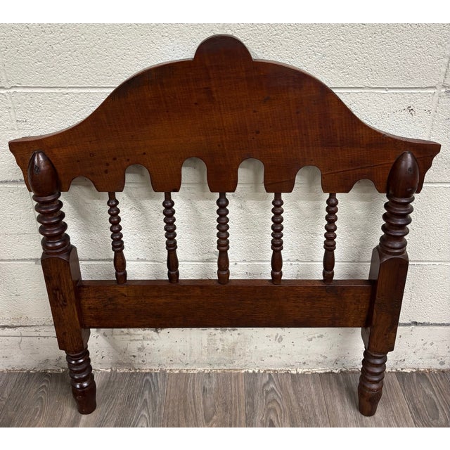 Antique Victorian Late 19th Century Walnut Daybed Youth Bed For Sale - Image 17 of 17