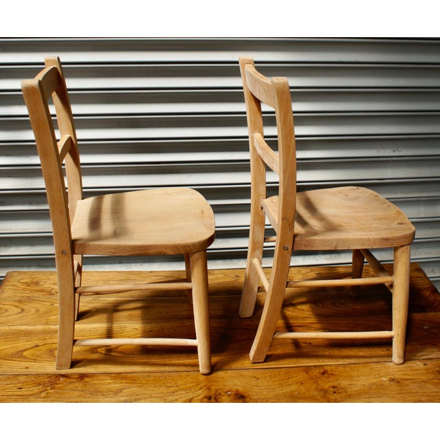Set of Mid-Century Modern Children's Sunday School Chairs, 1940 For Sale - Image 3 of 6