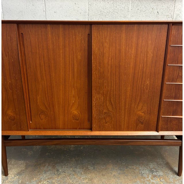 Mid-Century Modern Danish Teak Mid Century Modern Arne Vodder Style Credenza Highboard 1950s For Sale - Image 3 of 12