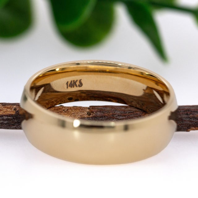 2020s 6mm Comfort Fit Heavy Weight Band: Solid 14k Yellow Gold, Size 7.5 For Sale - Image 5 of 5