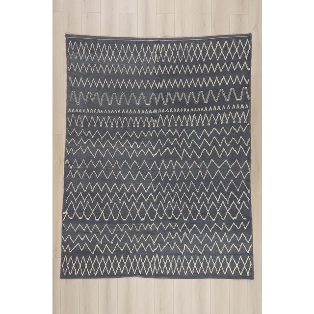 Contemporary Turkish Moroccan Rug, 07'08 X 09'10 For Sale - Image 10 of 10