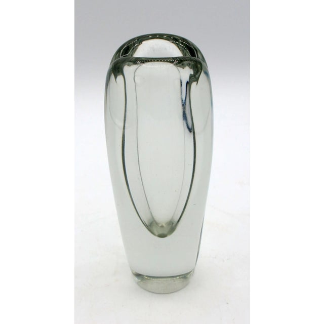 Mid-Century Modern 1957 Finnish Art Glass Vase by Kaj Franck For Sale - Image 3 of 4