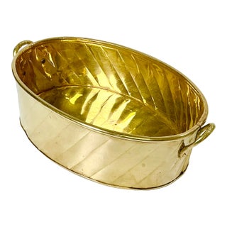 Mid-Century Boho Chic Hollywood Regency Arts & Crafts Brass Oval Planter With Handles. For Sale